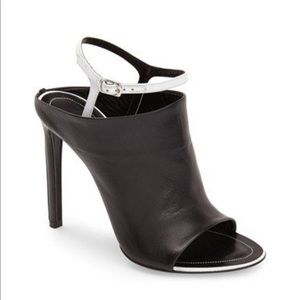 Balenciaga Glove bi color leather sandals